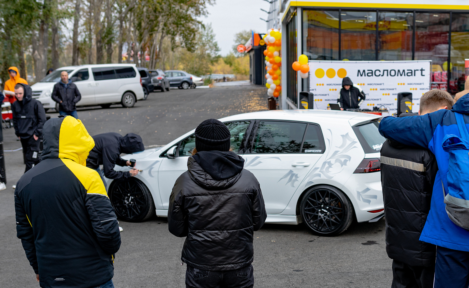 Фотоотчет с праздничного открытия в городе Е